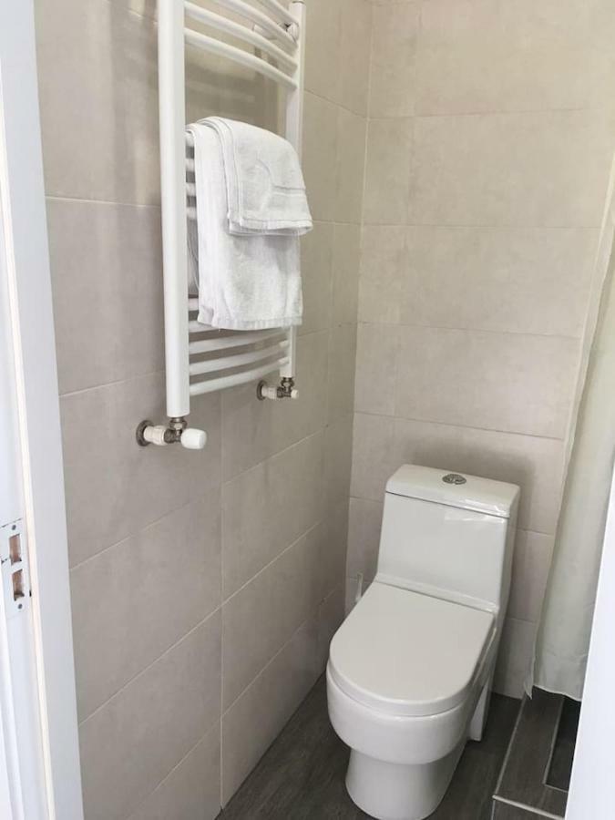 Sunny Apartment Ortachala Tbilisi Exterior foto